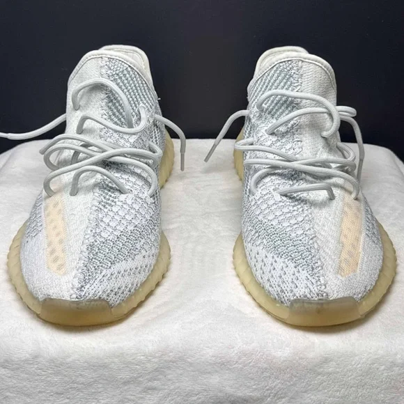 Adidas Yeezy Boost 350 V2 Cloud White Reflective  Size 10.5M  No Box is  available for purchase on au PAY Market - Imported Goods Online Store  Co.Ltd. | au PAY Market - Online Shopping Site